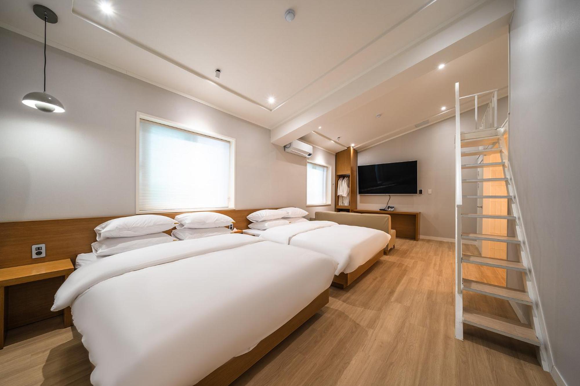 Mono Hotel Suwon Luaran gambar