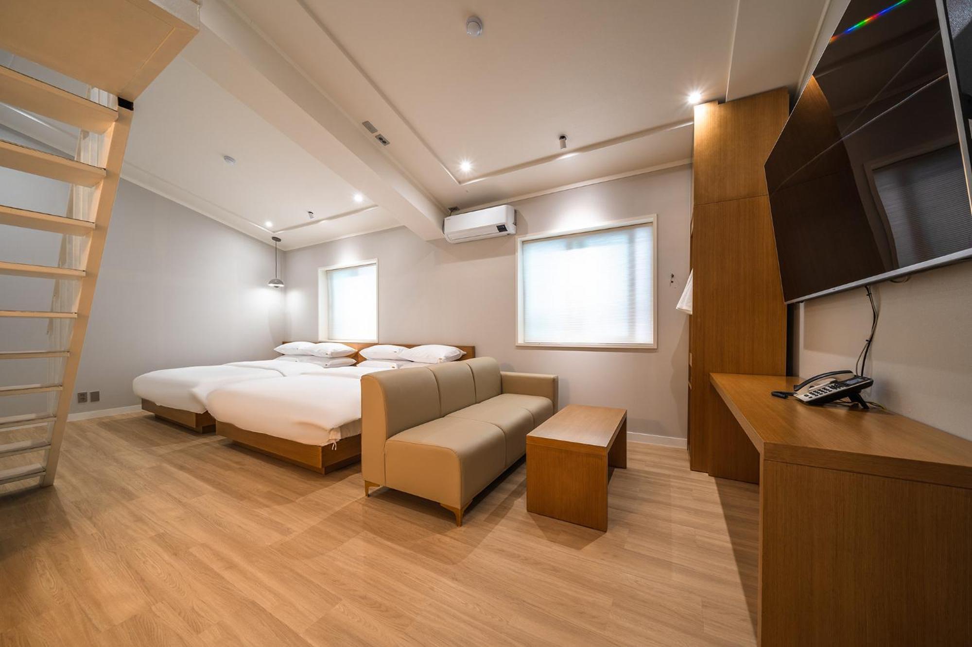 Mono Hotel Suwon Luaran gambar