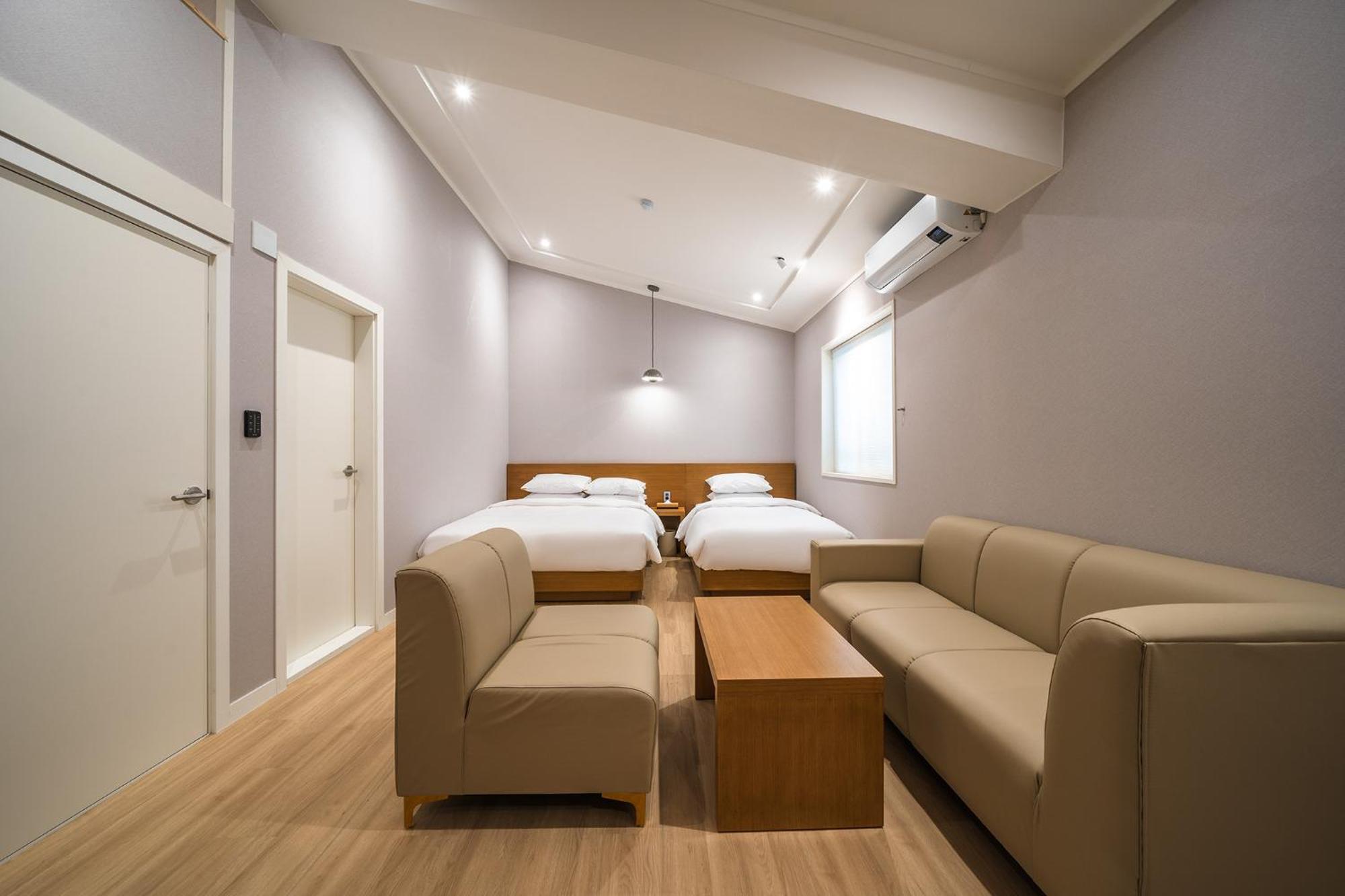 Mono Hotel Suwon Luaran gambar