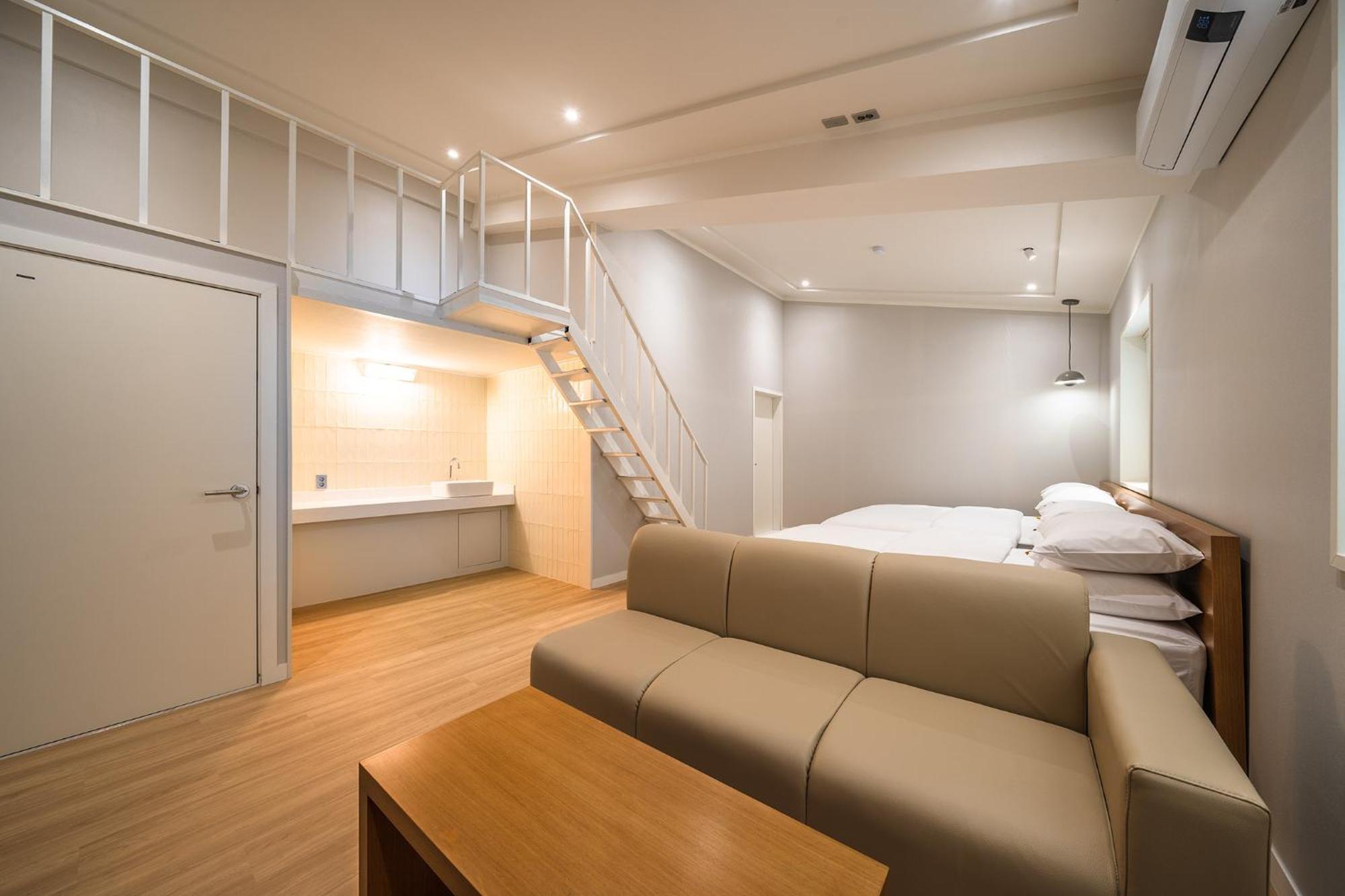 Mono Hotel Suwon Luaran gambar