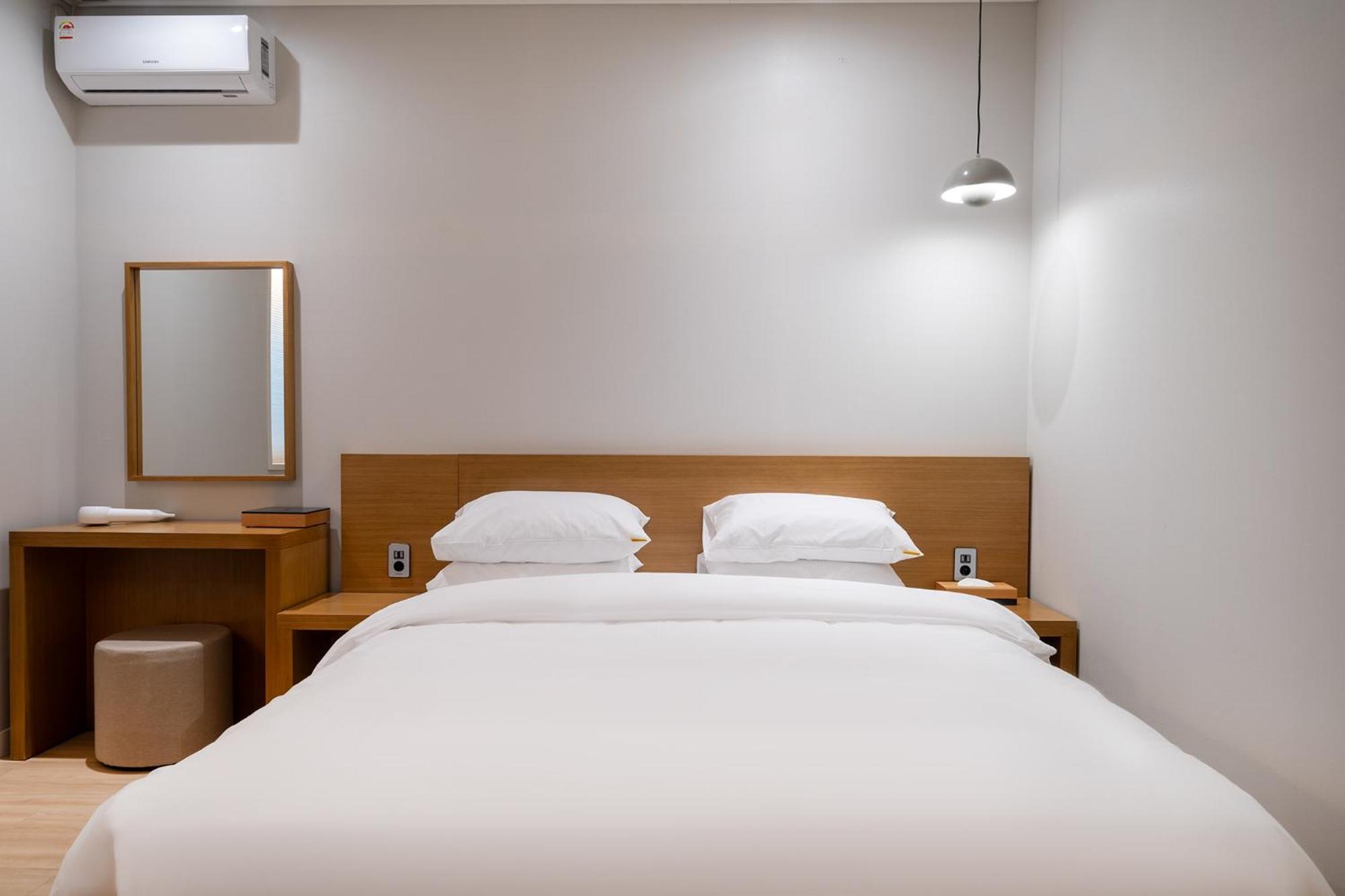 Mono Hotel Suwon Luaran gambar