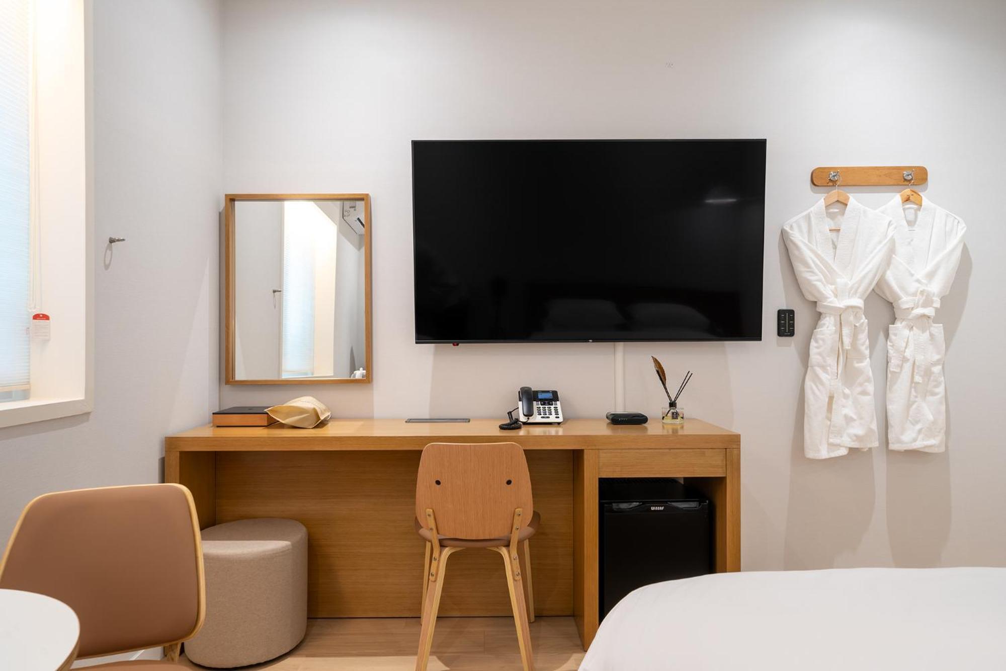 Mono Hotel Suwon Luaran gambar